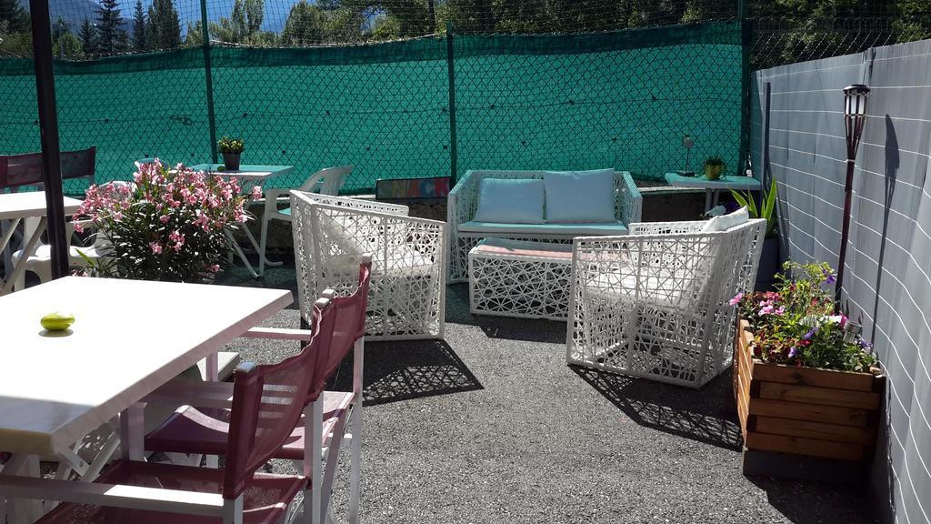 La Rochette Hotel Гилестр Екстериор снимка